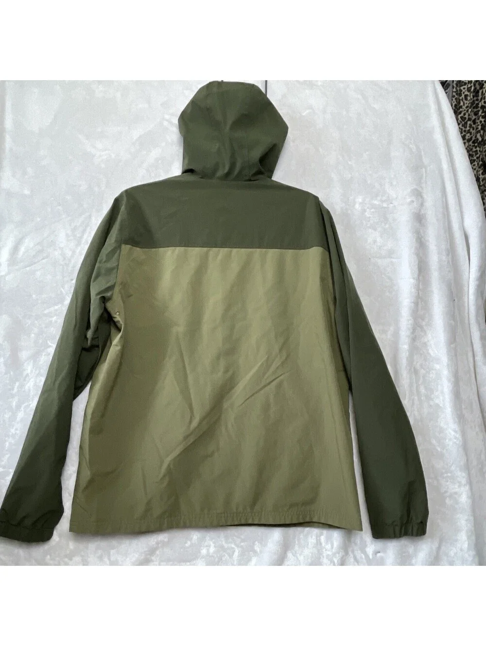 Voyager Wind Wear Men’s Olive Block Panel Outerwear Jacket Size Medium